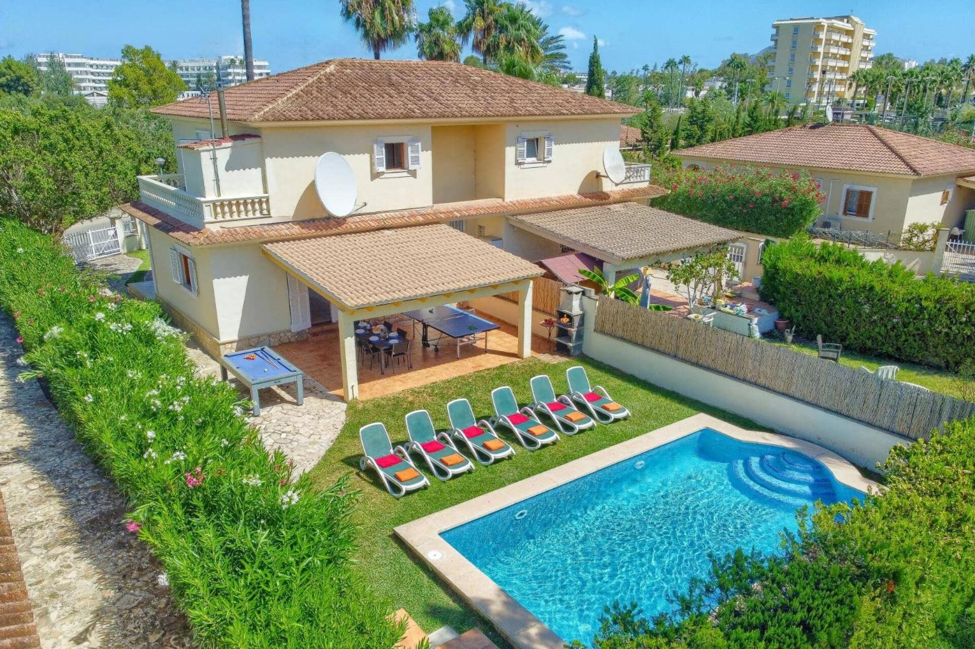 Villa Garcia By